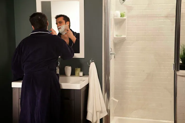 Bath Planet of Central Illinois Picture 9