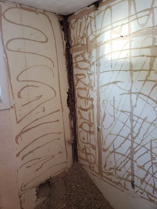 Bath Planet of Central Illinois Picture 4