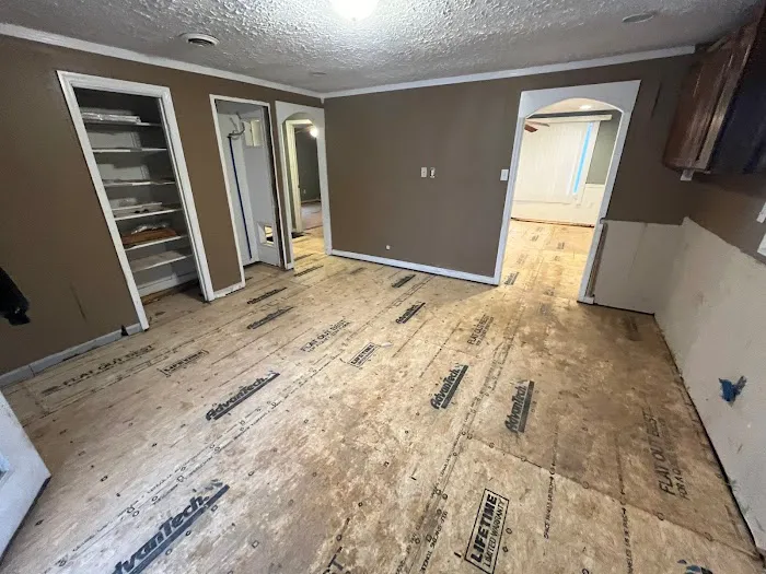 The Crawlspace Ace Picture 6