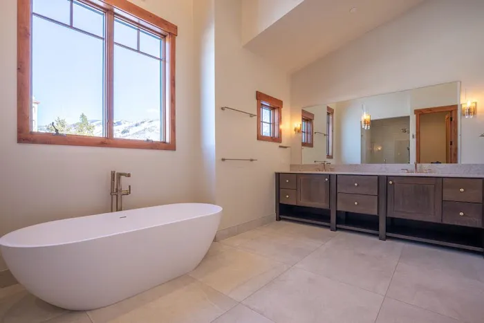 Letson Enterprises Inc Picture 4