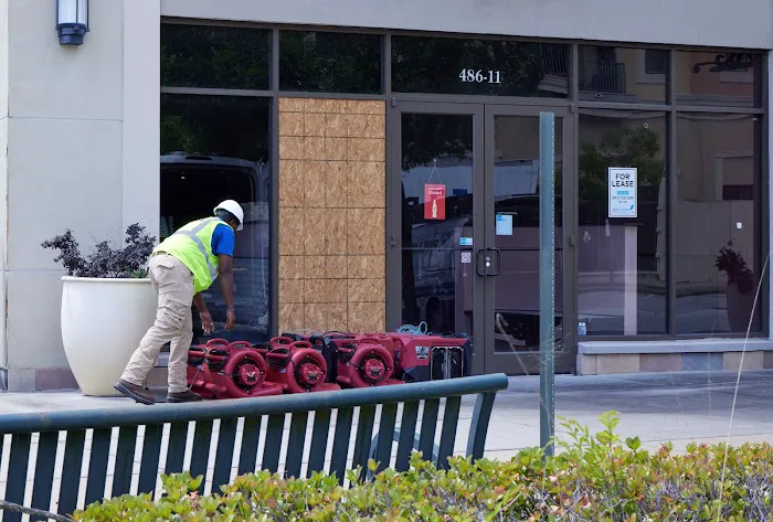 Pulliam Restoration Picture 8