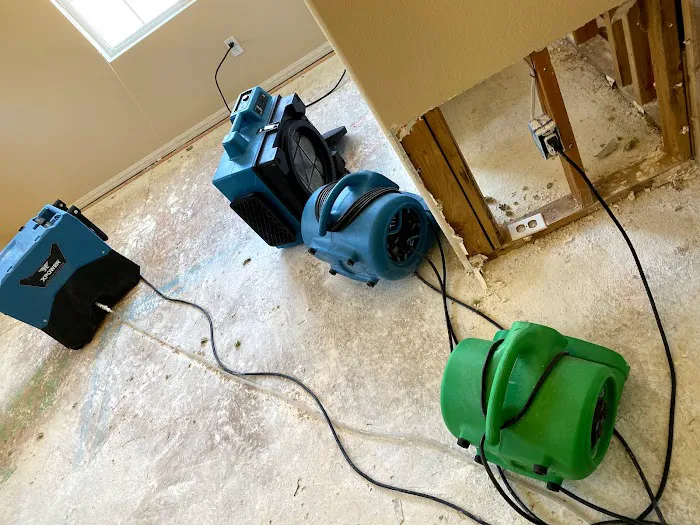 Hometown Restoration Picture 9