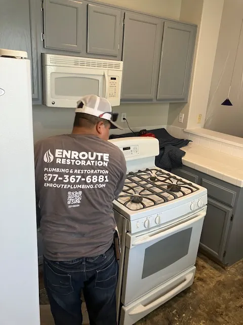 Enroute Plumbing and Restoration Picture 1