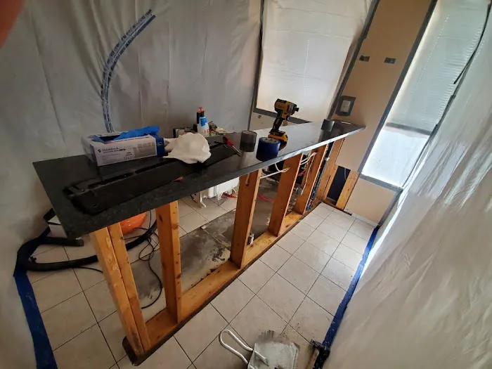 SunCoast Restoration LLC Picture 3