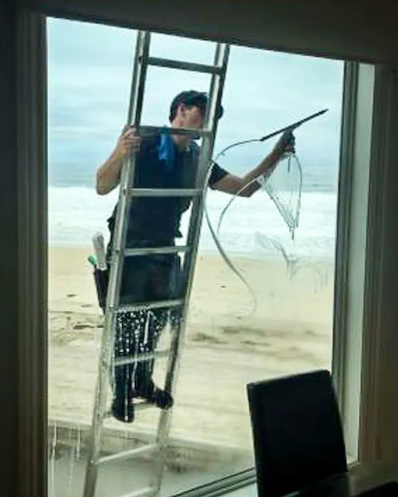 365 CLEANING & RESTORATION INC. Picture 1