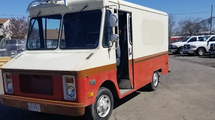 MRW Seamless Gutters Picture 2