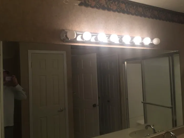 E & M Paint And Drywall Picture 2