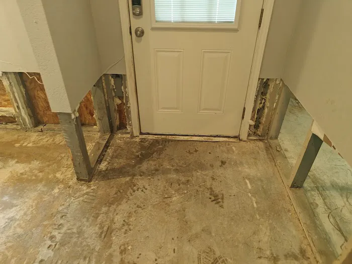 WFM RESTORATION LLC Picture 3