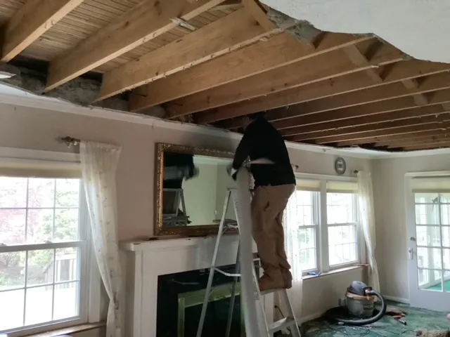 NEKO - Water Damage Restoration in Oak Ridge North Picture 1