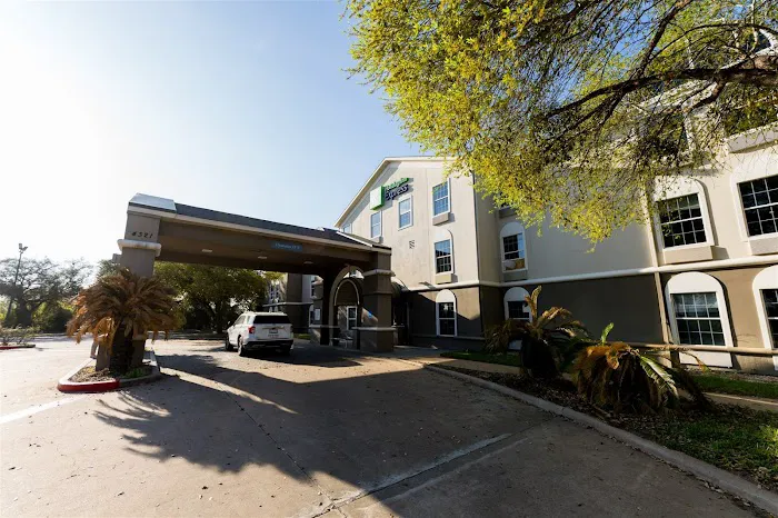 Frontier Services Group Picture 5