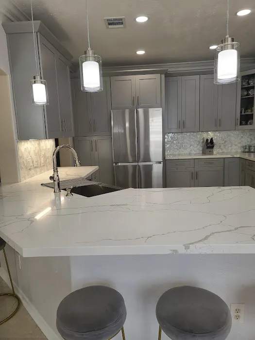 Home Medic & Remodeling Picture 3