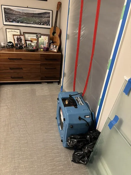 24/7 Restoration Specialists Picture 9