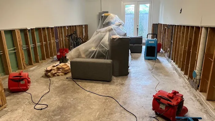 Mundae Restoration Services Picture 4