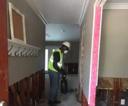 24/7 Water Damage Restoration Service