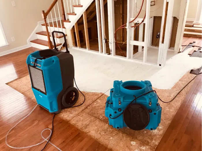 NEKO - Water Damage Restoration in Houston Picture 5