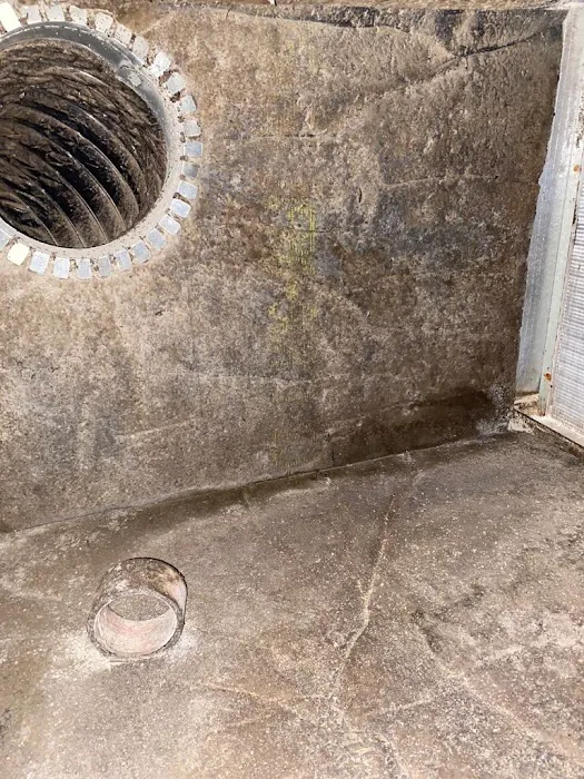 Extreme Air Duct Cleaning and Restoration Services Picture 4