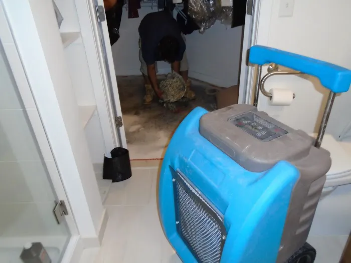 NEKO - Water Damage Restoration in Friendswood Picture 3