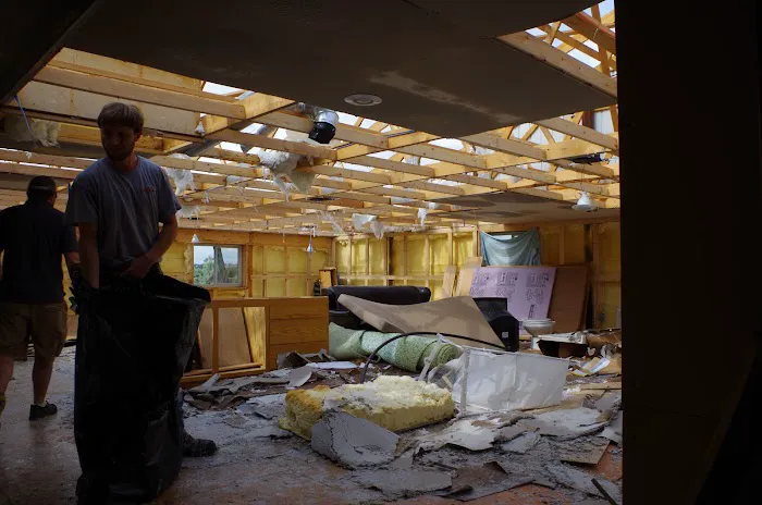 Arrow Service Team Picture 1