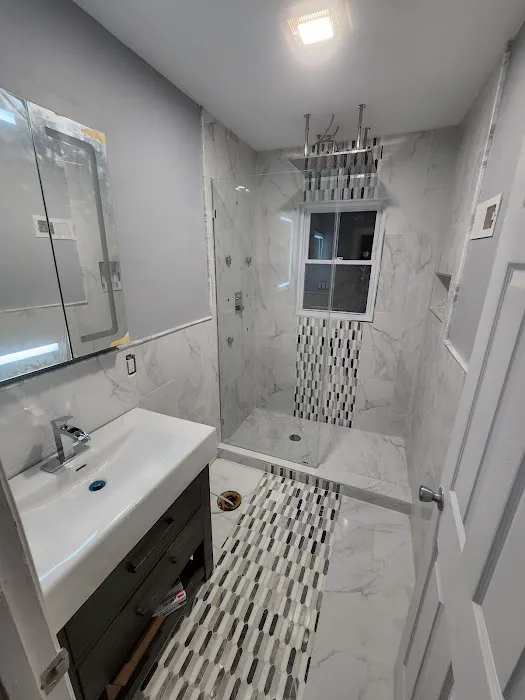 DRA'S DECK AND REMODEL Picture 8