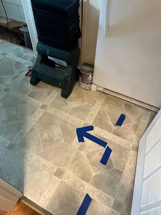 Expert, LLC Picture 1