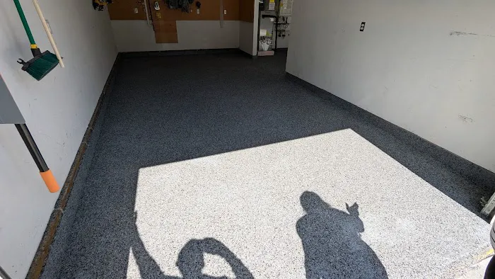 GR8 paints renovations| paint•epoxy•remodels Picture 2