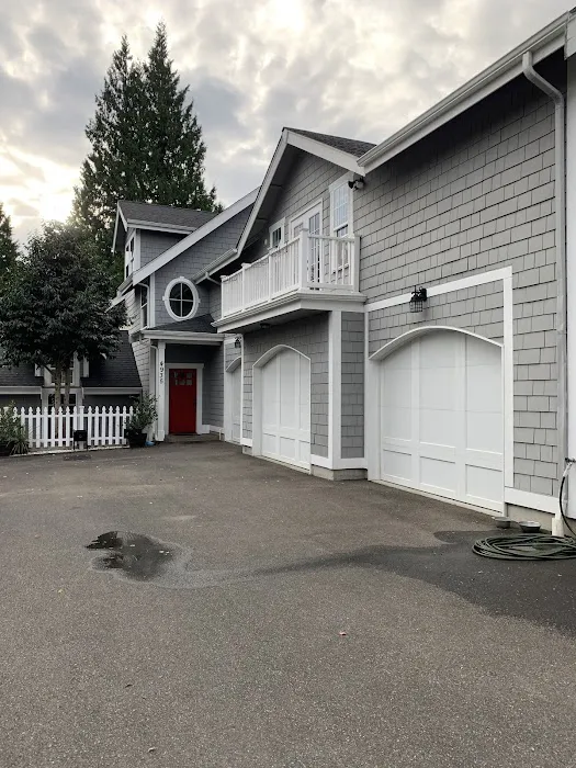 GR8 paints renovations| paint•epoxy•remodels Picture 4