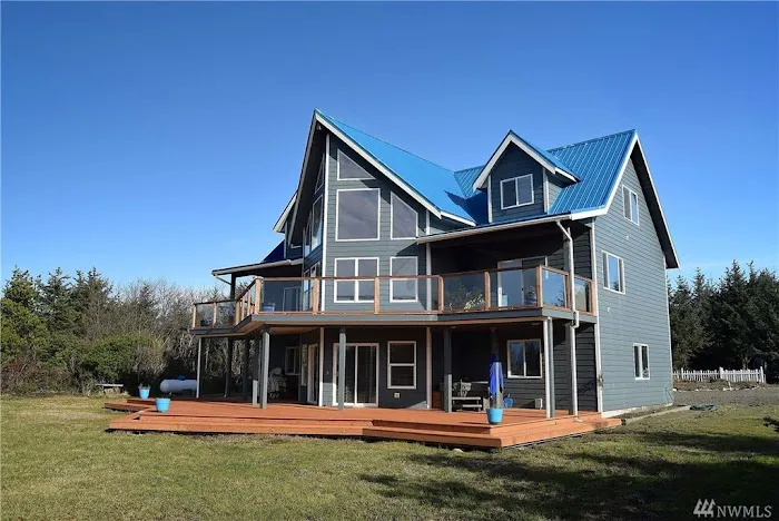 Woods Cleaning & Restoration Picture 1