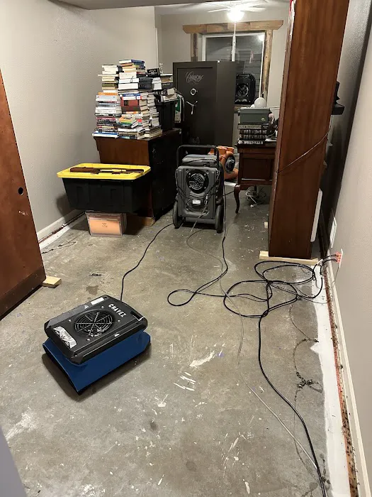 Chavez Cleaning & Restoration Picture 5