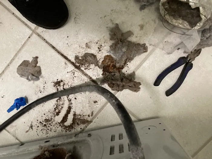 HQ Solution LLC Picture 8