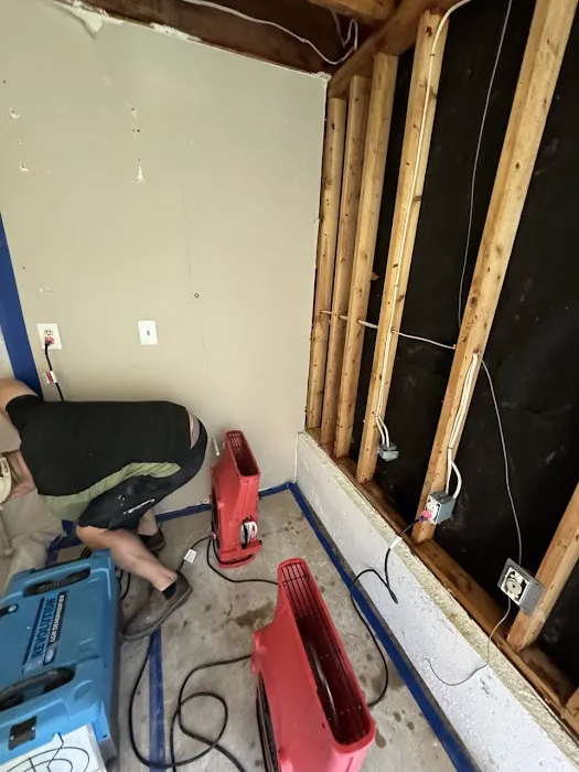 EZ Water Restoration Inc Picture 3