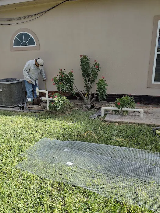 Universal Tech Service Picture 8