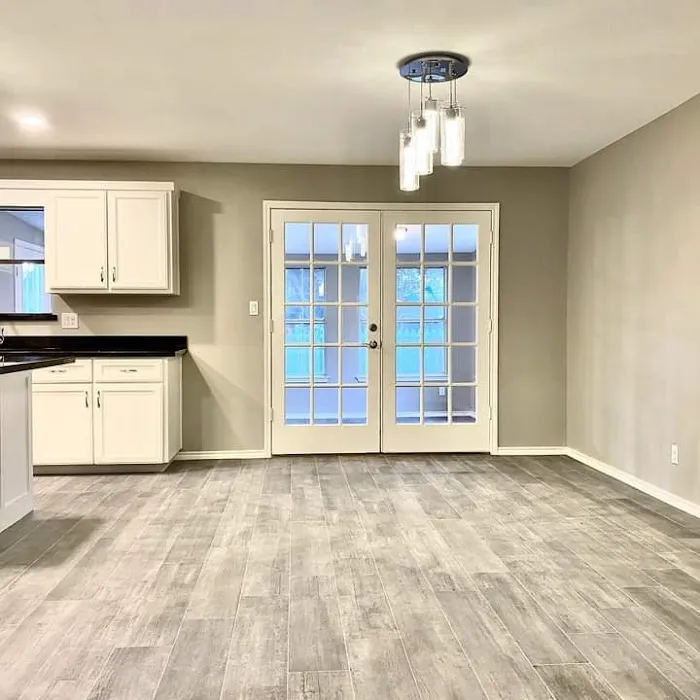 Universal Tech Service Picture 8