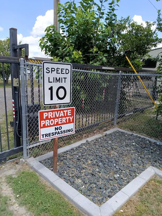 YJ Home Repair / Drywall Repair, Handyman,Plumbing, Electrician, Assembly Furniture and painting Picture 3