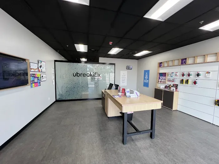 uBreakiFix - Phone and Computer Repair Picture 10