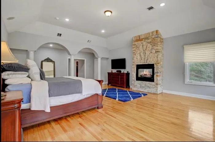 Jaime's Renovation LLC Professional Painting Picture 2