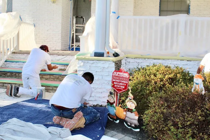 Jaime's Renovation LLC Professional Painting Picture 3