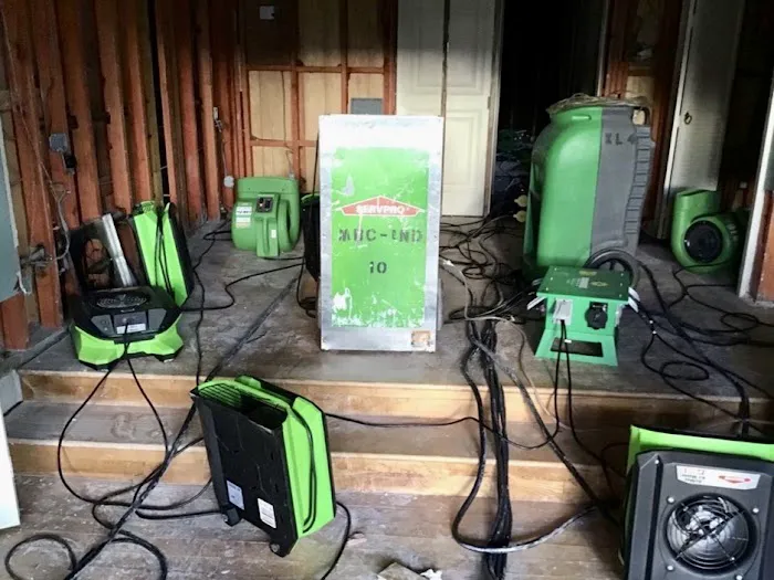 Superior Mold & Water Extraction Picture 3