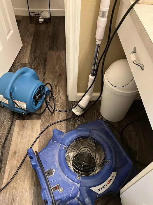 Emergency Mold Removal LLC. Picture 6