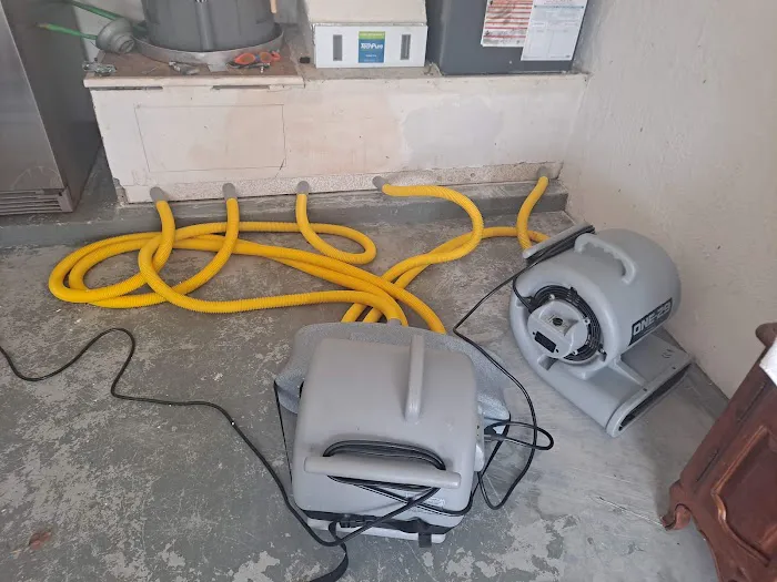 Mr. Captain Clean, Inc Picture 9