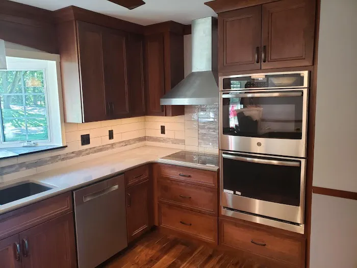 380 Companies Picture 4