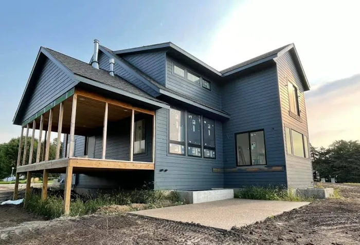 Henry's Painting & Contracting Picture 3