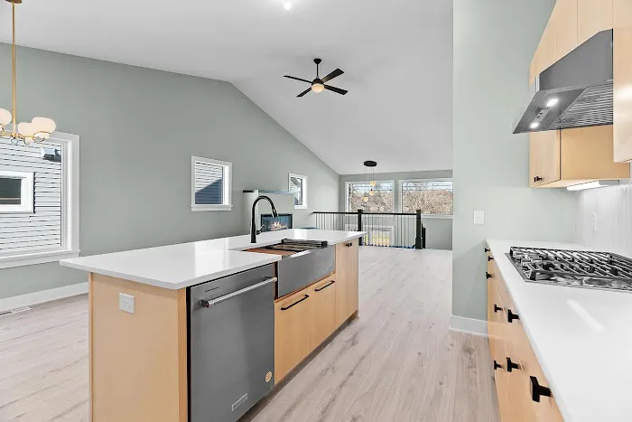 Henry's Painting & Contracting Picture 5