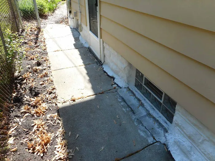 AAA Reick's Landscaping & Waterproofing Picture 3