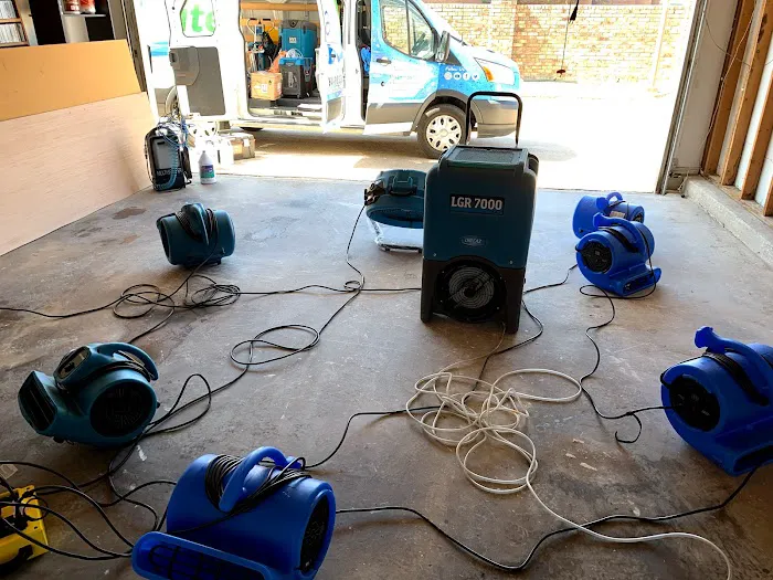 Elite Clean Steamers Picture 2