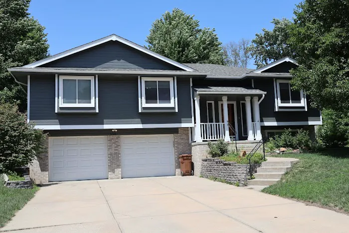 Scott's Painting & Staining Inc Picture 1