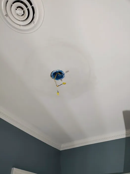 Wall 2 wall painting And Powerwashing Picture 9