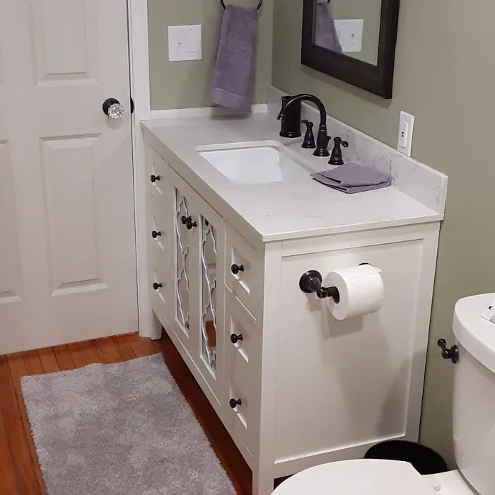 Helping Hands Home Maintenance Picture 1