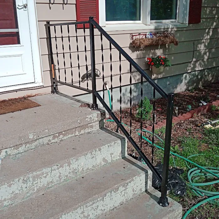 Helping Hands Home Maintenance Picture 5