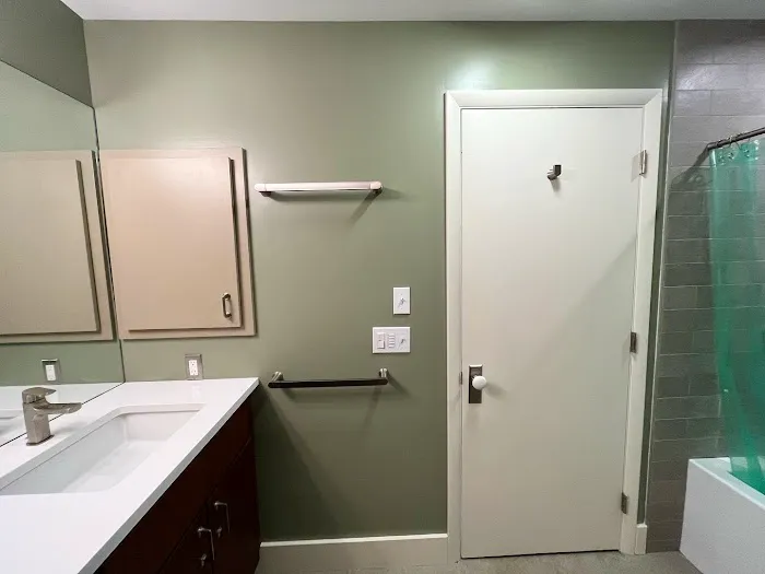 Jermano’s Paint & Taping Picture 2