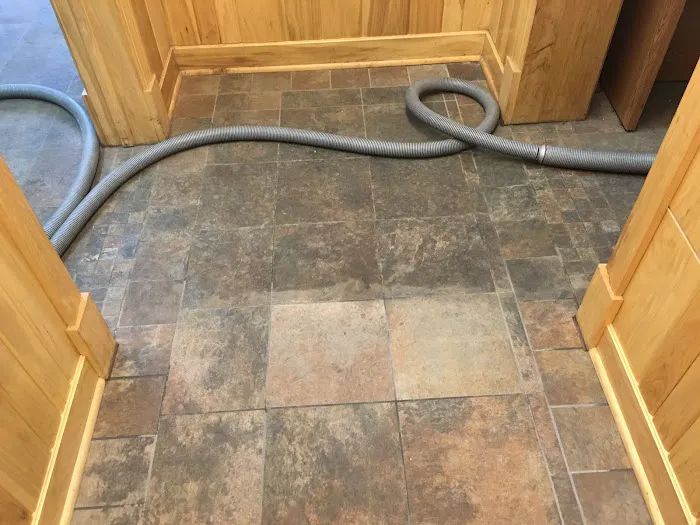 Tri-County Maintenance Picture 1